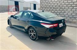 تۆیۆتا کامری